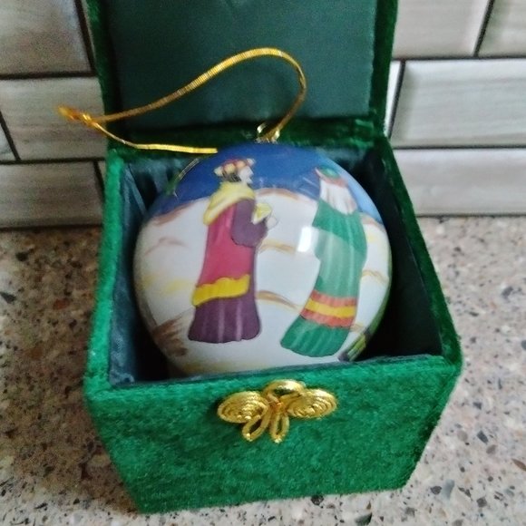 NIB Vintage Three Wise Men Handpainted Inside "Li Bien" Ornament - Picture 2 of 9